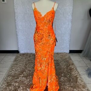 Stunning dress for any occasion/s, v-neckline, leg slit, lace up key hole back